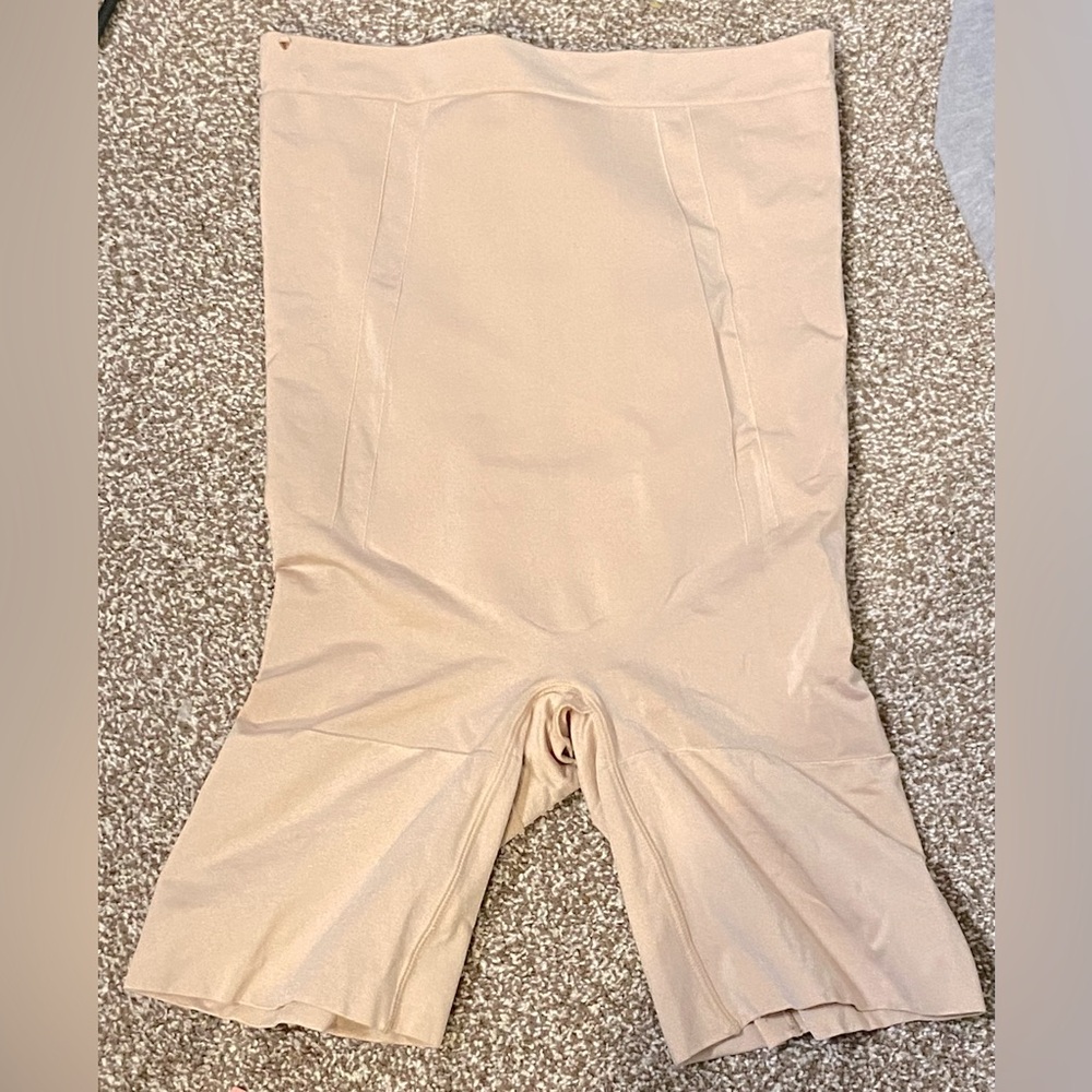 Spanx Higher Power Shorts, Nude, Women's Large - Has Small Hole